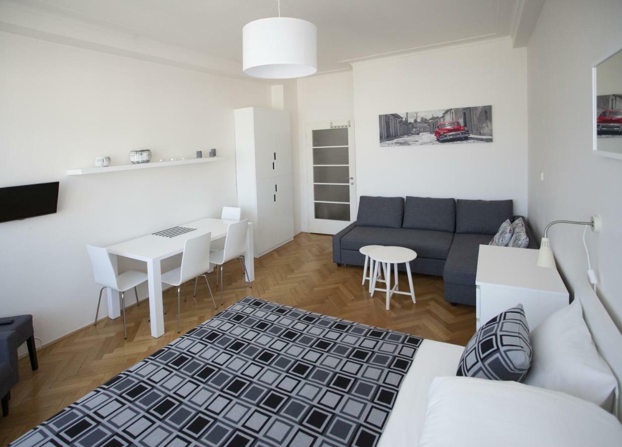 Casa Anna Apartment Opletalova Прага Экстерьер фото